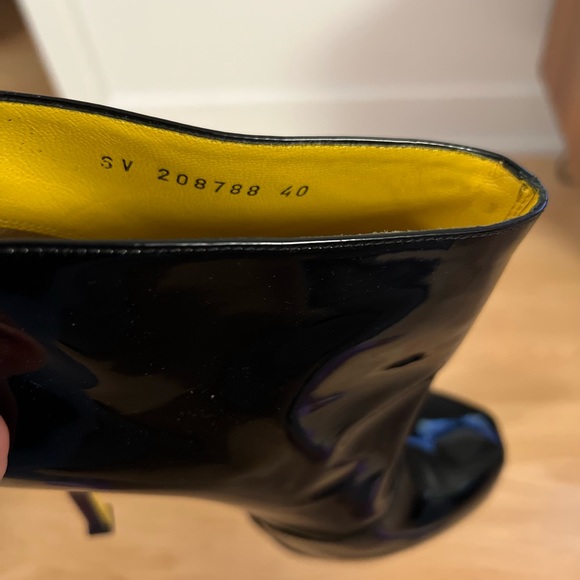 Yves Saint Laurent Tribute II, Patent Leather Ankle Boots, 4 inch stiletto heel - Picture 3 of 16